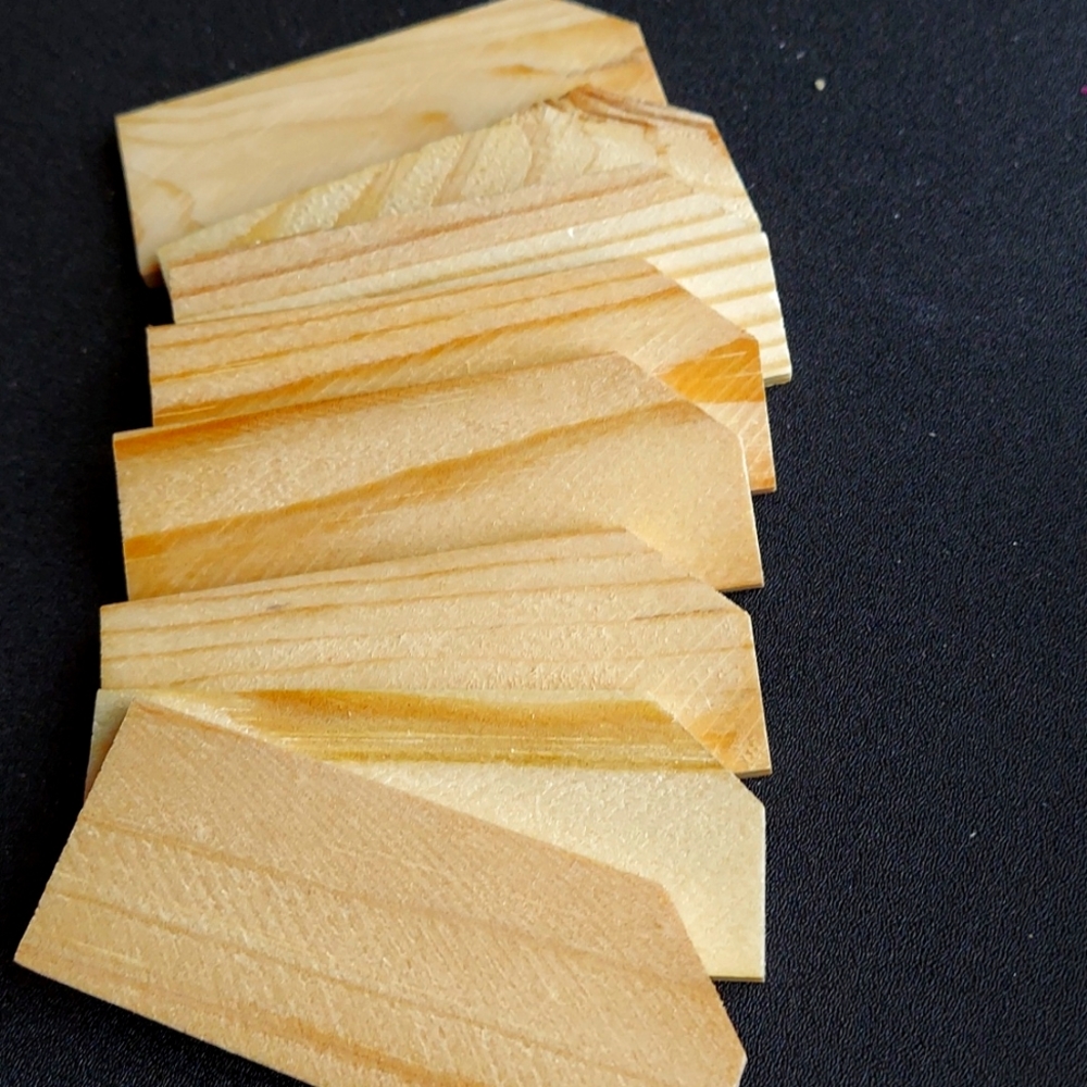 Little 2.75-Inch Tall Plywood Pieces  8-Count